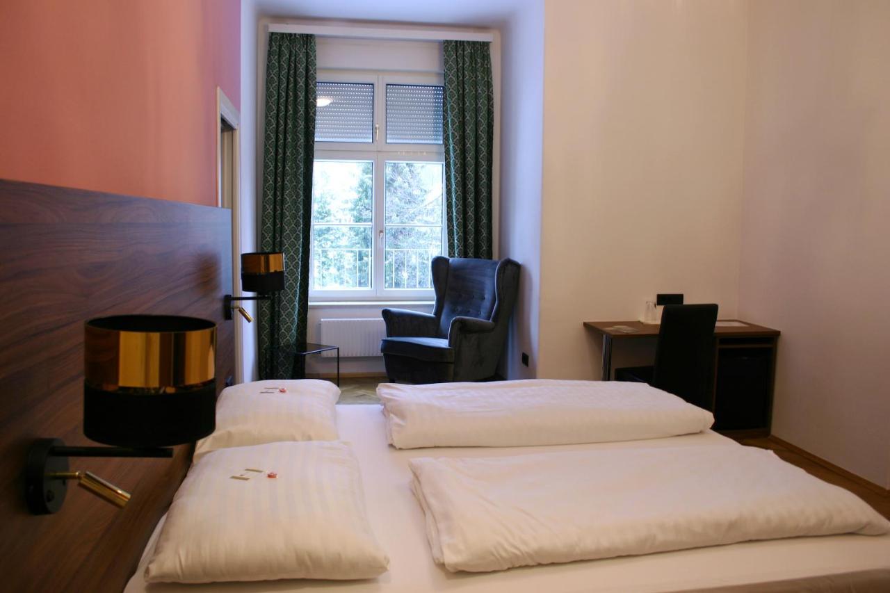 Glögglhof Panzió Trofaiach Kültér fotó